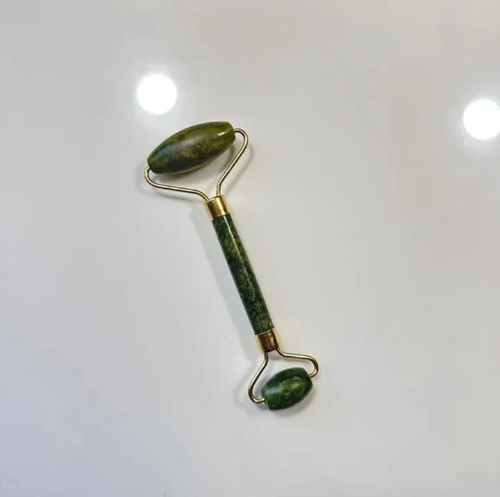 Facial Roller & Gua Sha Set – Natural Jade Stone Face Massager Tools